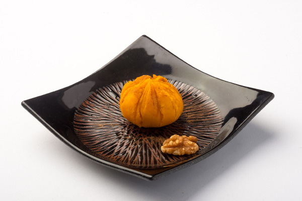 かぼちゃの茶巾絞り（シナモン風味）の写真
